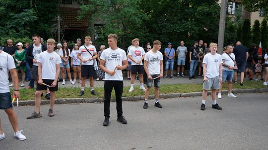 Uczestnicy obchodów 82. rocznicy Powstania Warszawskiego w Ciechanowie