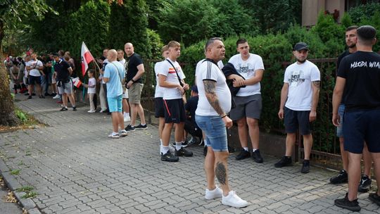 Uczestnicy obchodów 82. rocznicy Powstania Warszawskiego w Ciechanowie
