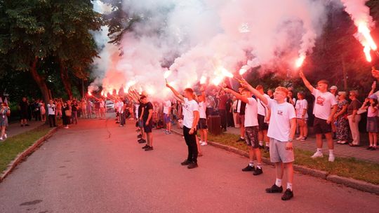 Uczestnicy obchodów 82. rocznicy Powstania Warszawskiego w Ciechanowie