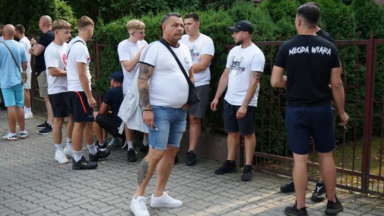 Uczestnicy obchodów 82. rocznicy Powstania Warszawskiego w Ciechanowie