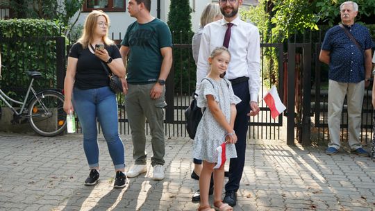 Uczestnicy obchodów 82. rocznicy Powstania Warszawskiego w Ciechanowie