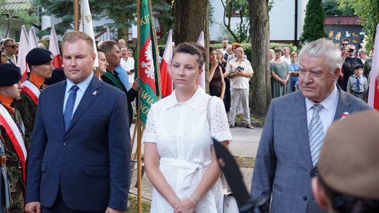 Uczestnicy obchodów 82. rocznicy Powstania Warszawskiego w Ciechanowie