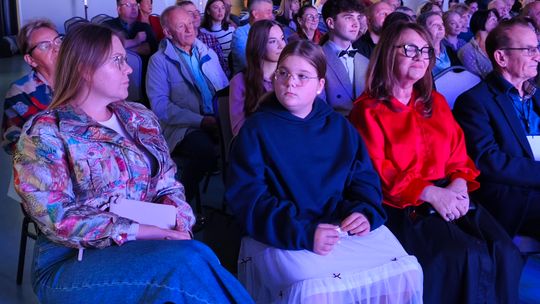 Finał III Ogólnopolskiego Festiwalu Piosenki Hity Inaczej w Ciechanowie, 10 października 2026.